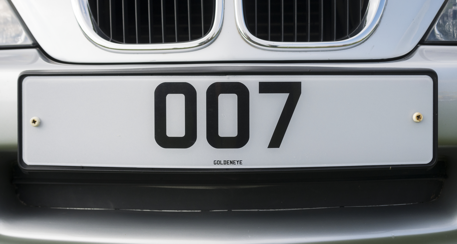 007 car with number plate